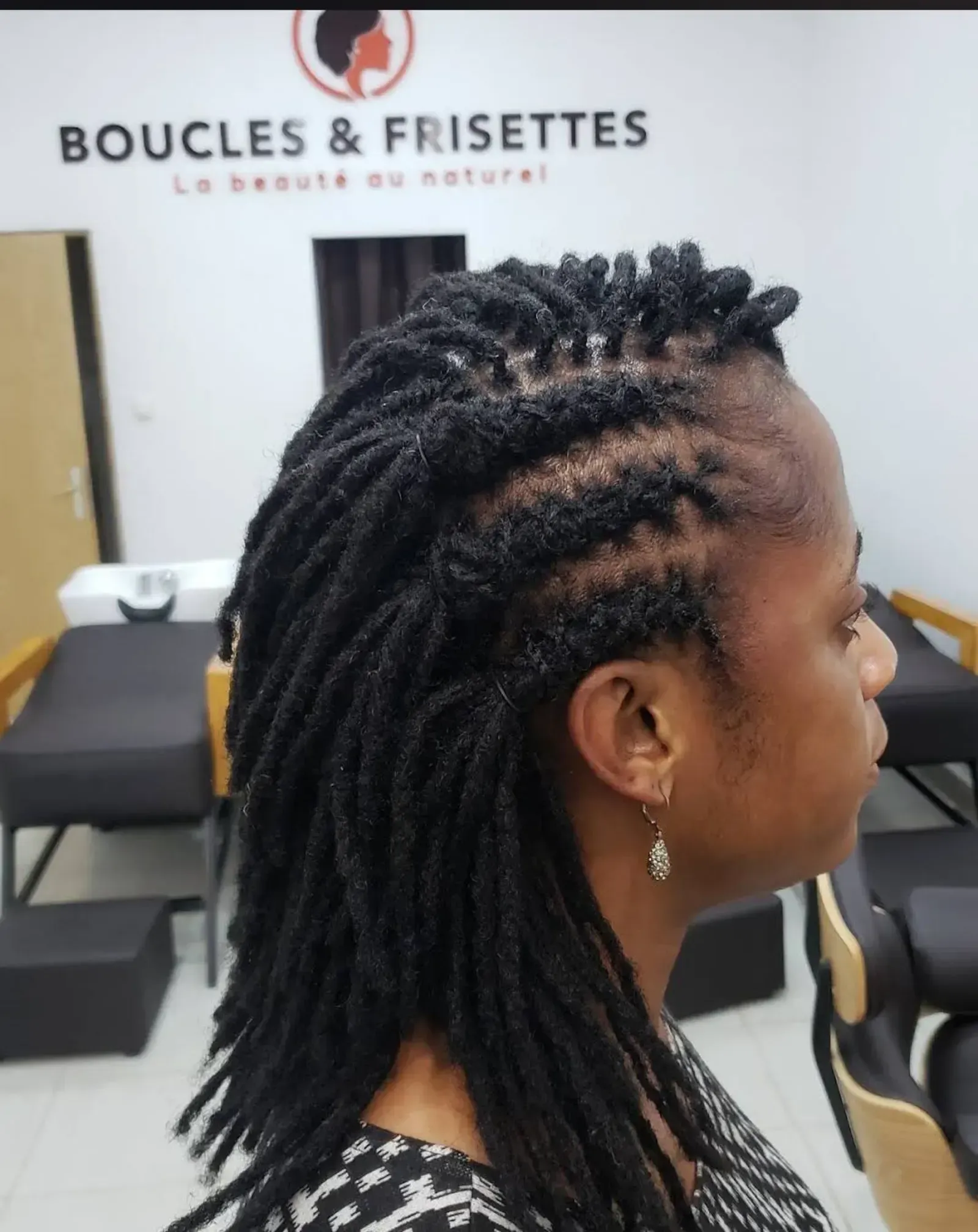 Gallery Photo 1 - Marketplace | Boucles Et Frisettes, Okala, —, Libreville, Gabon | Health & Beauty 