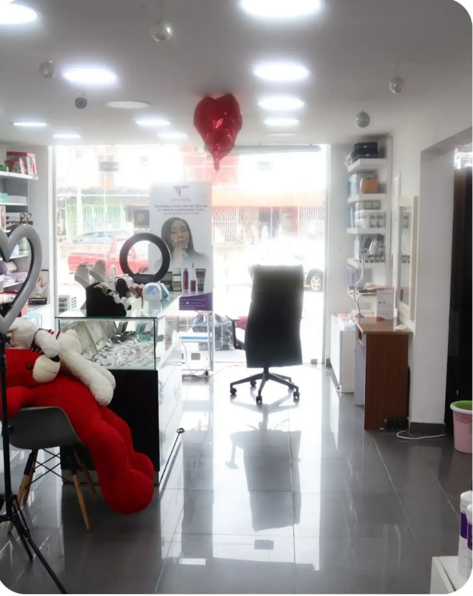 Main Photo - Marketplace | Beauty Fashion Libreville Gabon, —, Libreville, Gabon | Health & Beauty 