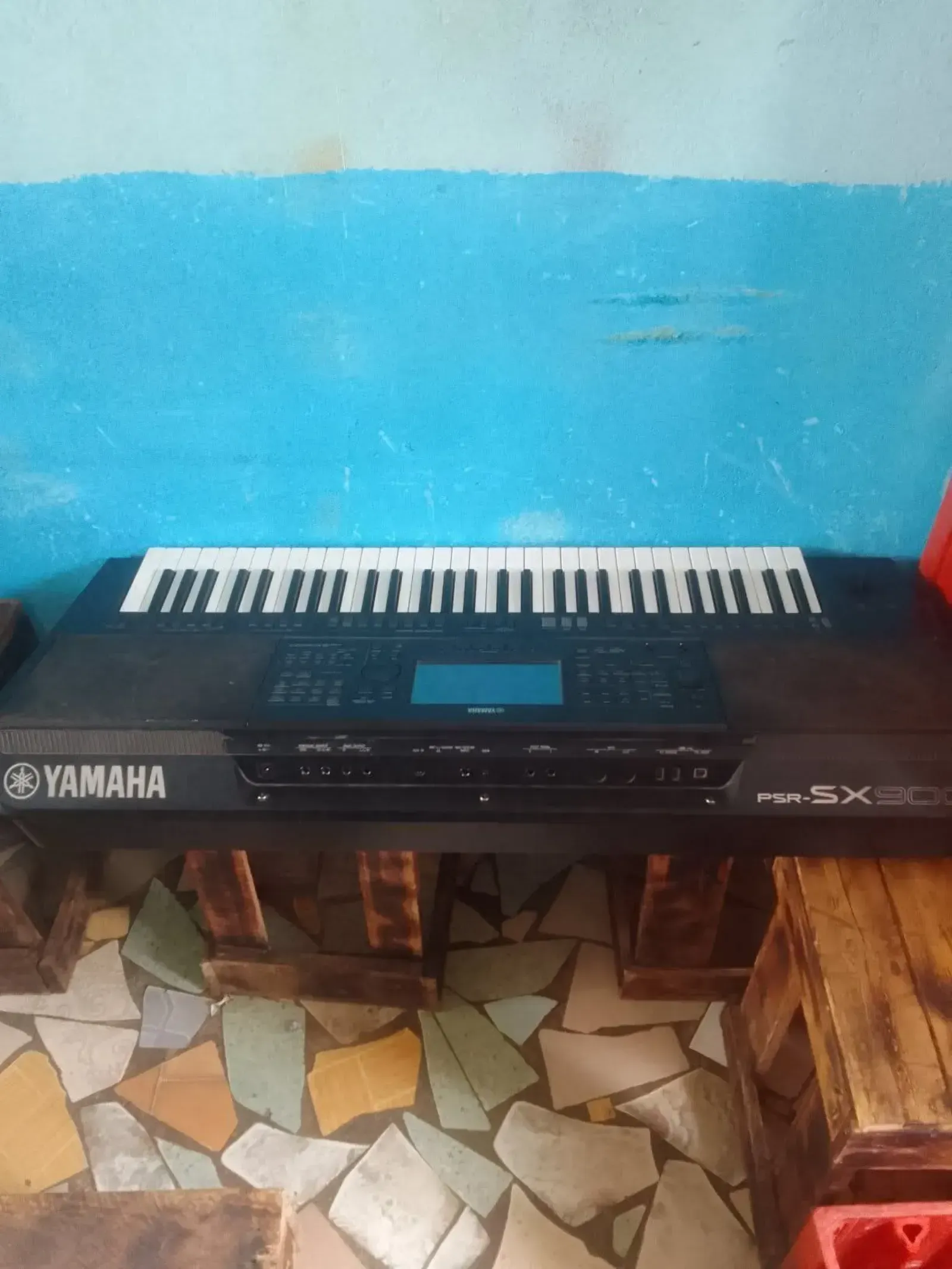 Main Photo - Marketplace | Piano, —, Libreville, Gabon | Art & Collectibles  > Other Sports