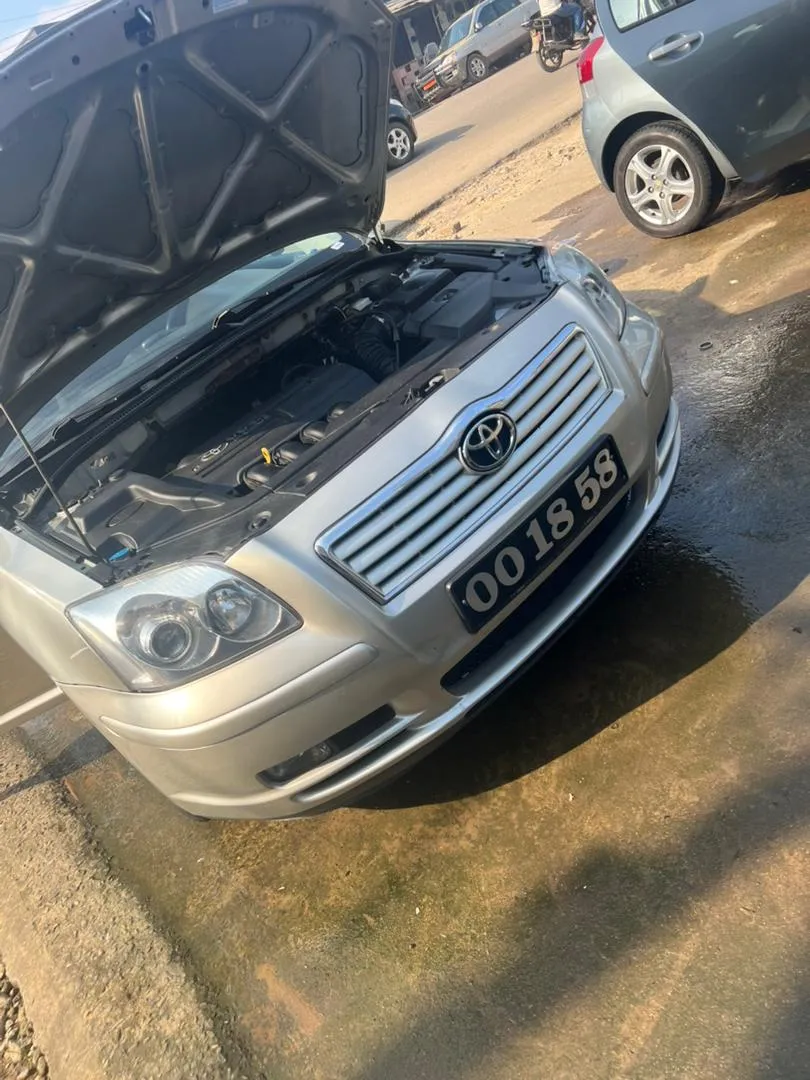 Gallery Photo 5 - Marketplace | Toyota Avensis Verso – 7 Seats For Sale, Koto, Douala, Cameroon | Vehicles & motors  > Cars & Trucks