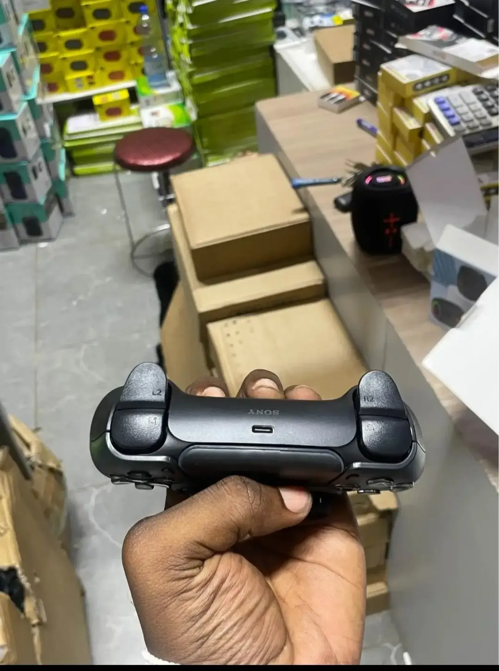 Gallery Photo 7 - Marketplace | Manette Ps5, Akanda, Libreville, Gabon | Electronics & Media  > Video Games & Consoles
