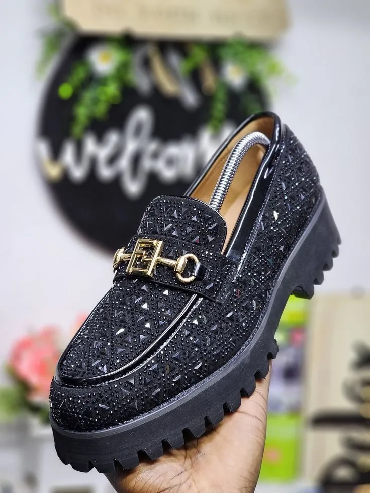 Main Photo - Marketplace | Gentle Man, Mokolo, Yaoundé, Cameroon | Clothing, Shoes, & Others  > Men's shoes