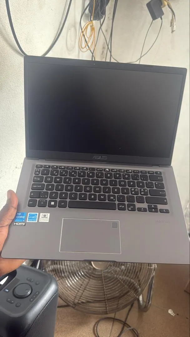 Photo de Galerie 3 - Petites Annonces | Hot Deal – Asus Laptops Available 🔥, Clerks Quarters, Buea, Cameroun | Électronique et médias  > Ordinateurs et accessoires