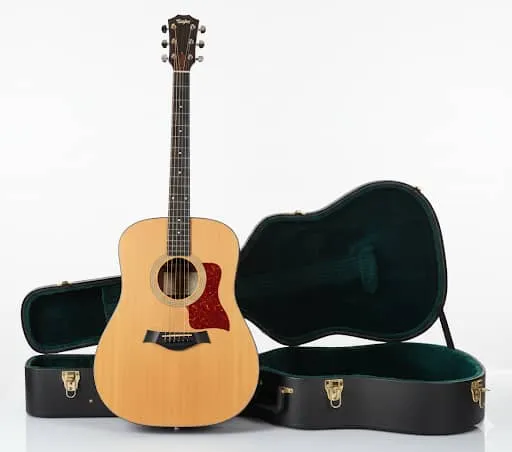 Gallery Photo 5 - Marketplace | Guitare Espagnole Acoustique Fabriquer À La Main, Entraco Akanda, Libreville, Gabon | Art & Collectibles  > Other Sports