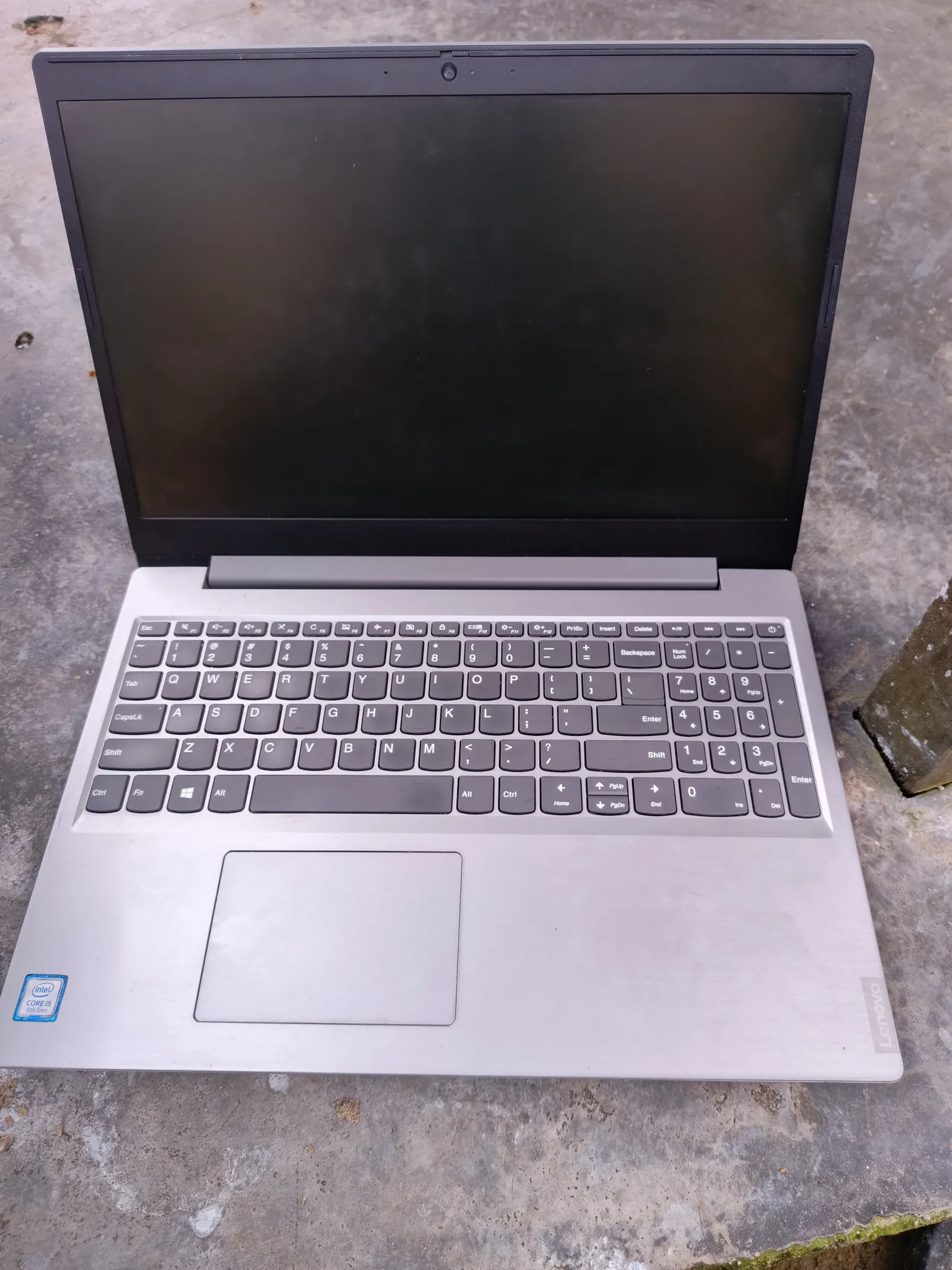 Photo de Galerie 5 - Petites Annonces | Ordinateur Laptop Lenevo, Madagascar, Douala, Cameroun | Électronique et médias 