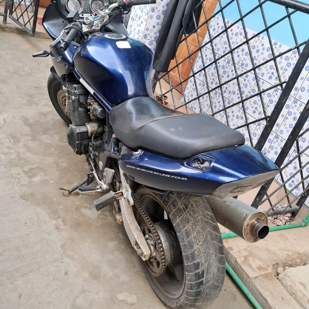 Gallery Photo 1 - Marketplace | Moto Sport Motard Suzuki 1100 A Vendre, Koumassi, Douala, Cameroon | Vehicles & motors 