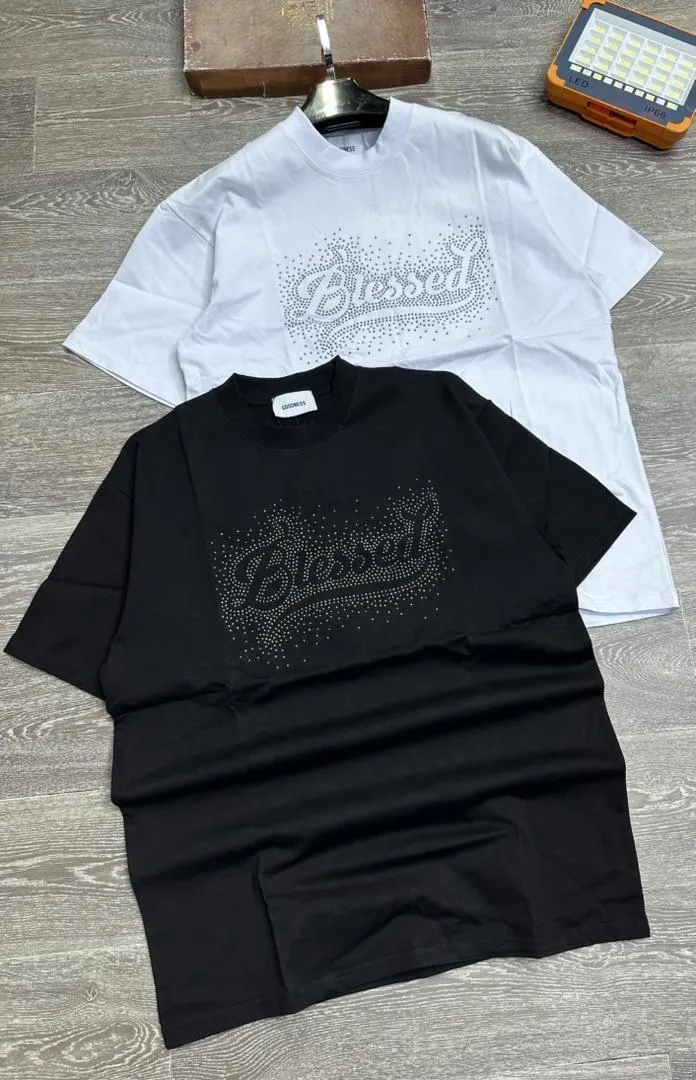 Photo de Galerie 3 - Petites Annonces | “Blessed” Fashion T-Shirt – Now Available ✨, Bonduma, Buea, Cameroun | Vêtements, chaussures et autres  > Chaussures pour femmes