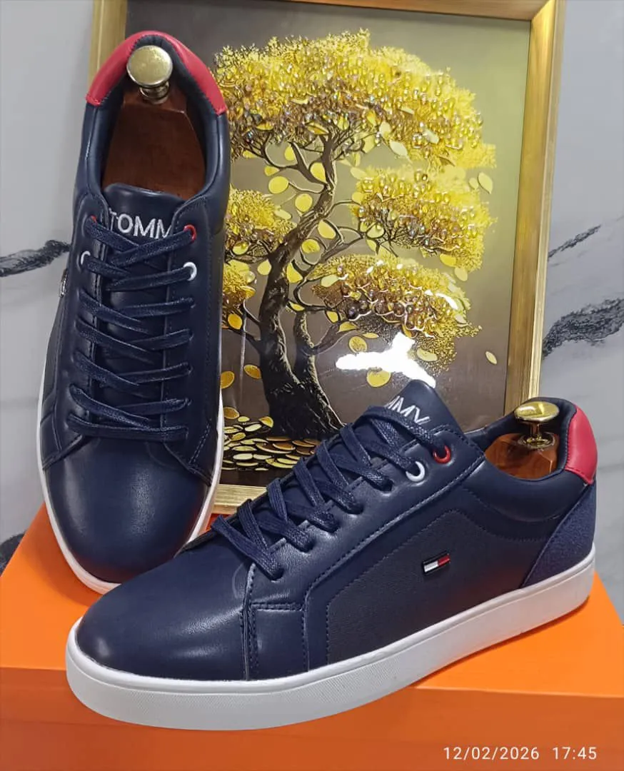 Photo de Galerie 4 - Petites Annonces | Step Up Your Style: Premium Tommy Jeans Sneakers 👟, Bonduma, Buea, Cameroun | Vêtements, chaussures et autres  > Chaussures pour hommes