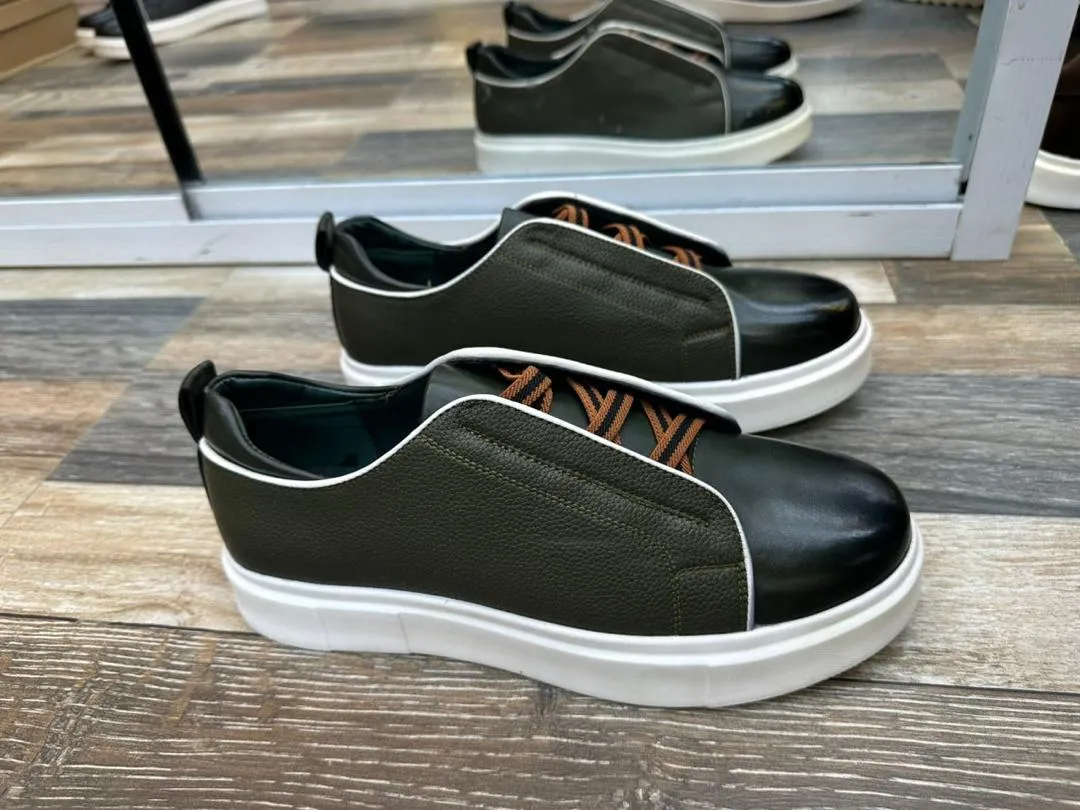 Main Photo - Marketplace | Solid Males Lady Shoes For Sell, Bonduma, Buea, Cameroon | Clothing, Shoes, & Others  > Men's shoes