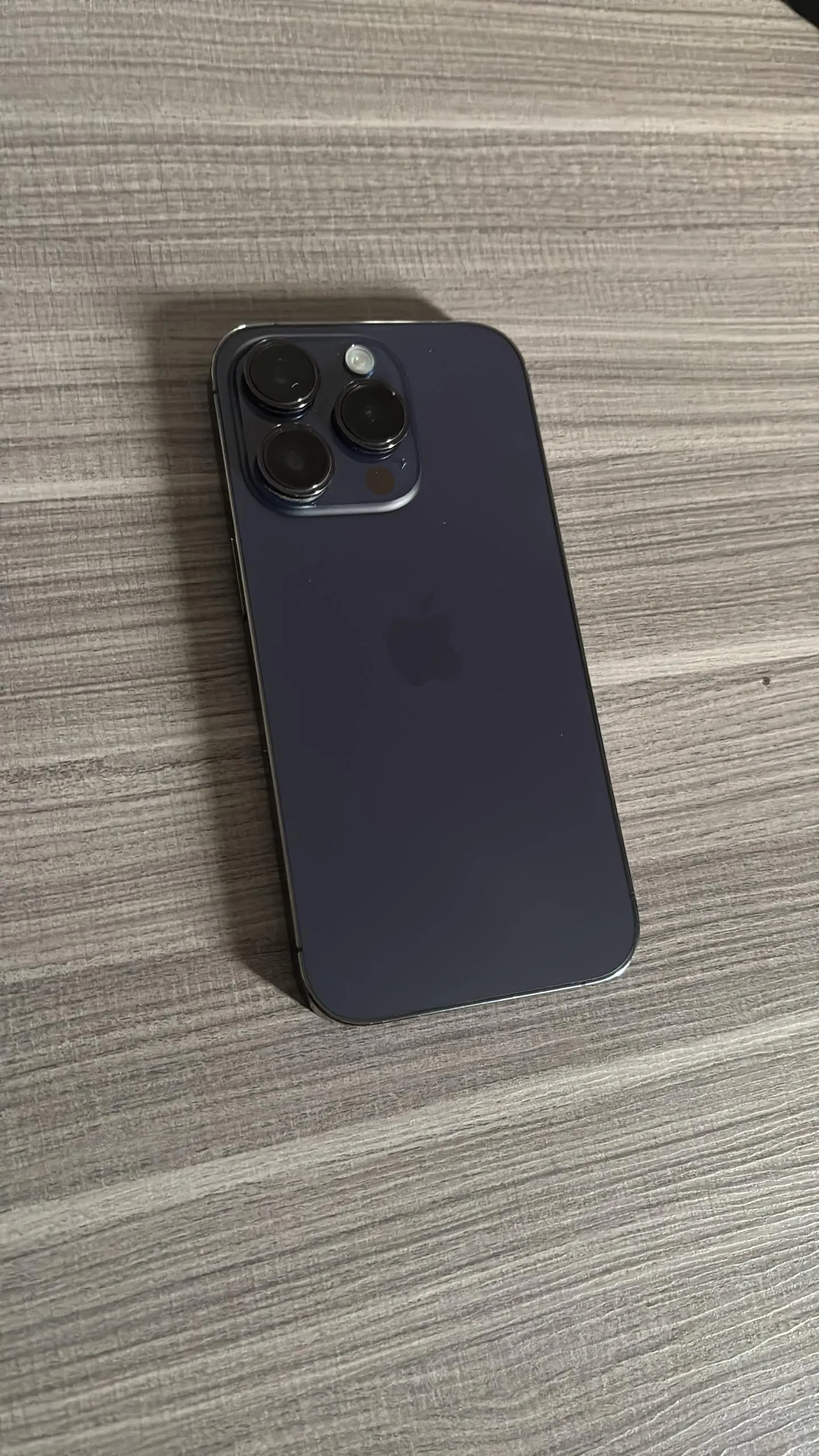 Photo Principale - Petites Annonces | Iphone 14 Pro Max, Bastos, Yaoundé, Cameroun | Électronique et médias  > Cellulaires et accessoires