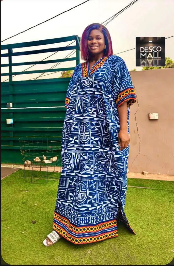 Photo de Galerie 4 - Petites Annonces | Stunning Traditional Elegance Gown – Radiate Beauty ✨, Bonduma, Buea, Cameroun | Vêtements, chaussures et autres  > Chaussures pour femmes