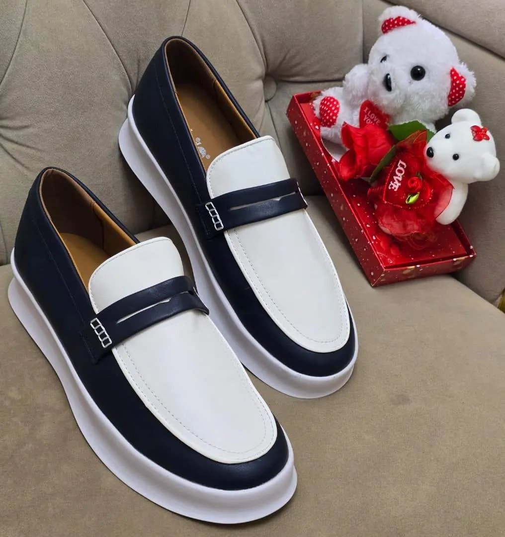Photo de Galerie 1 - Petites Annonces | Men’s Classic Loafers For Sale, Bonduma, Buea, Cameroun | Vêtements, chaussures et autres  > Chaussures pour hommes