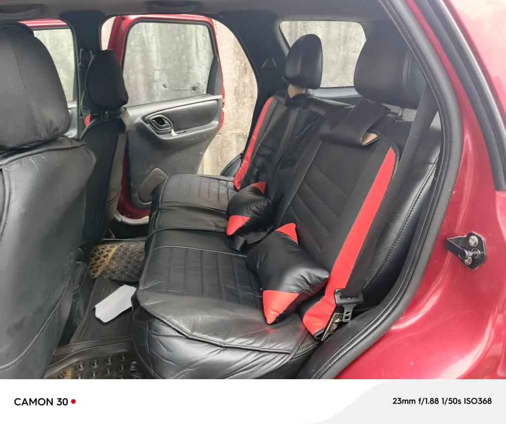 Gallery Photo 3 - Marketplace | Ford Suv 4X4 For Sale, ANGE RAPHAEL, Douala, Cameroon | Vehicles & motors  > Cars & Trucks