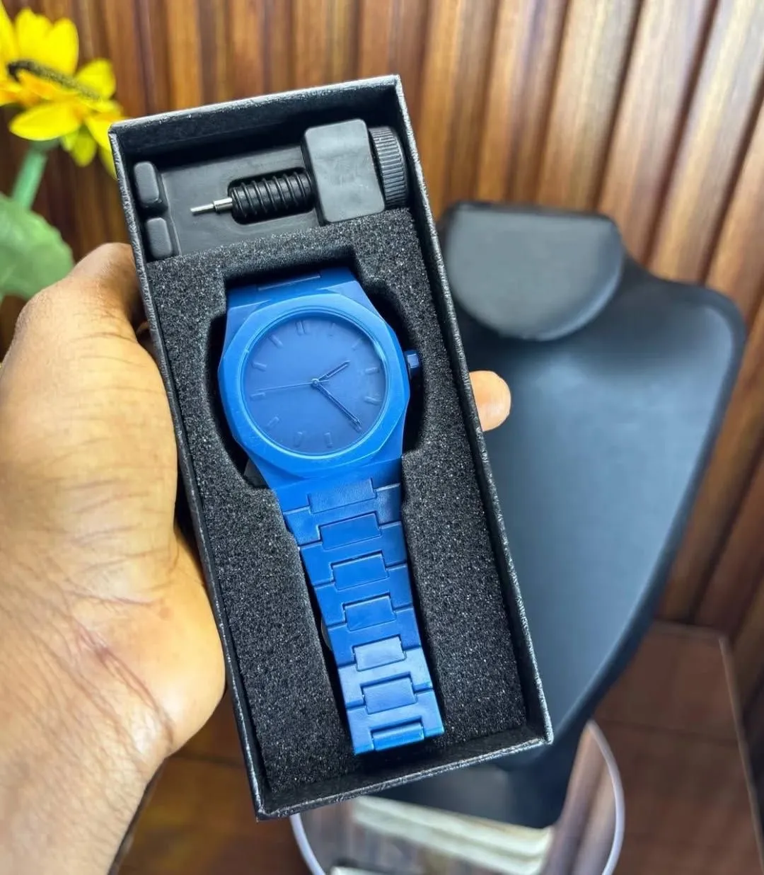 Gallery Photo 4 - Marketplace | Fancy Watches, Simbock, Yaoundé, Cameroon | Clothing, Shoes, & Others  > Jewelry & Accessories