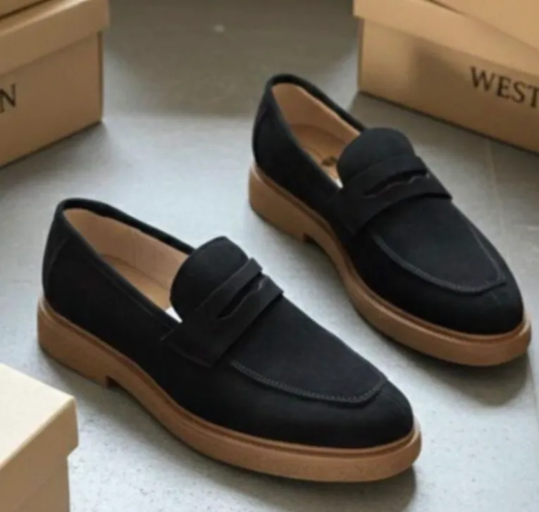 Photo Principale - Petites Annonces | Classic Shoes, Bastos, Yaoundé, Cameroun | Vêtements, chaussures et autres  > Chaussures pour hommes