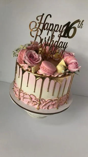 Photo de Galerie 5 - Petites Annonces | Cake, Molyko, Buea, Cameroun | Mariage et cérémonies  > Autres