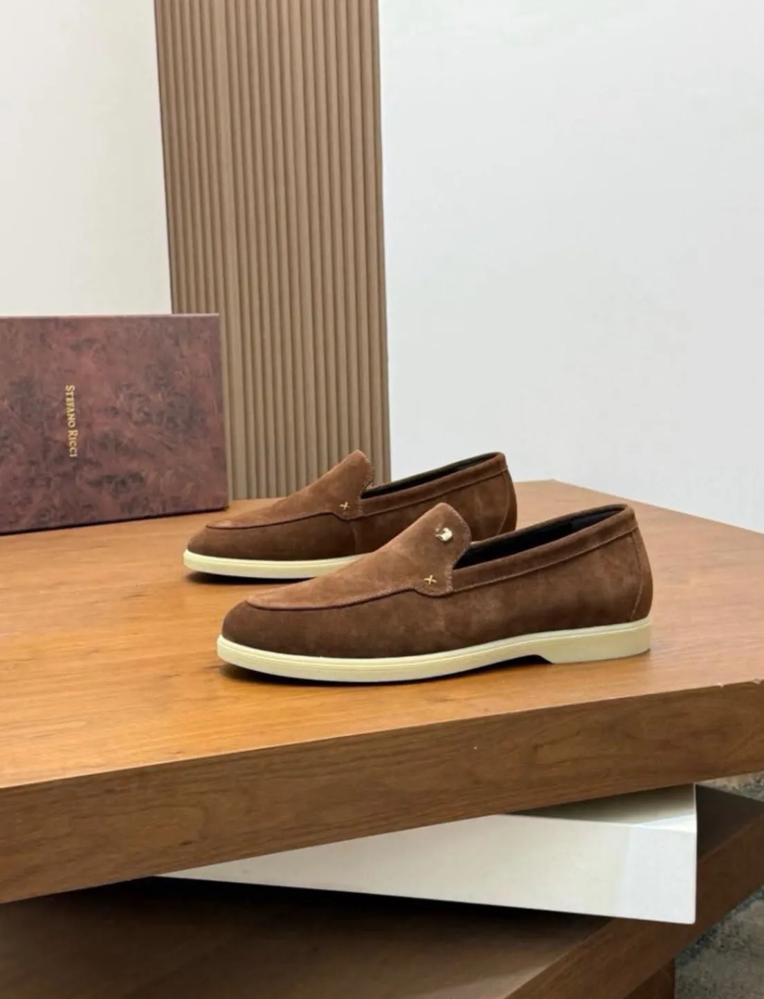 Photo de Galerie 1 - Petites Annonces | Classic Mokaset, Bonas, Yaoundé, Cameroun | Vêtements, chaussures et autres  > Chaussures pour hommes