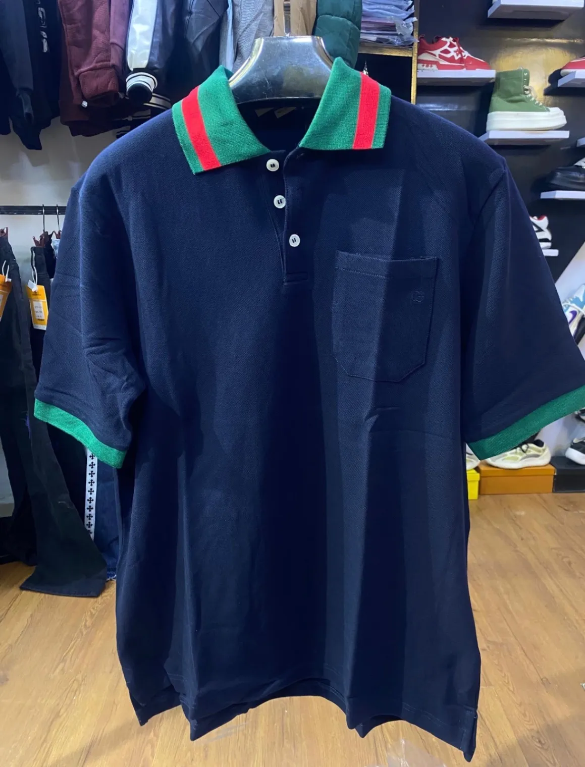 Photo de Galerie 2 - Petites Annonces | T Shirts, Odza, Yaoundé, Cameroun | Vêtements, chaussures et autres  > Vêtements pour hommes