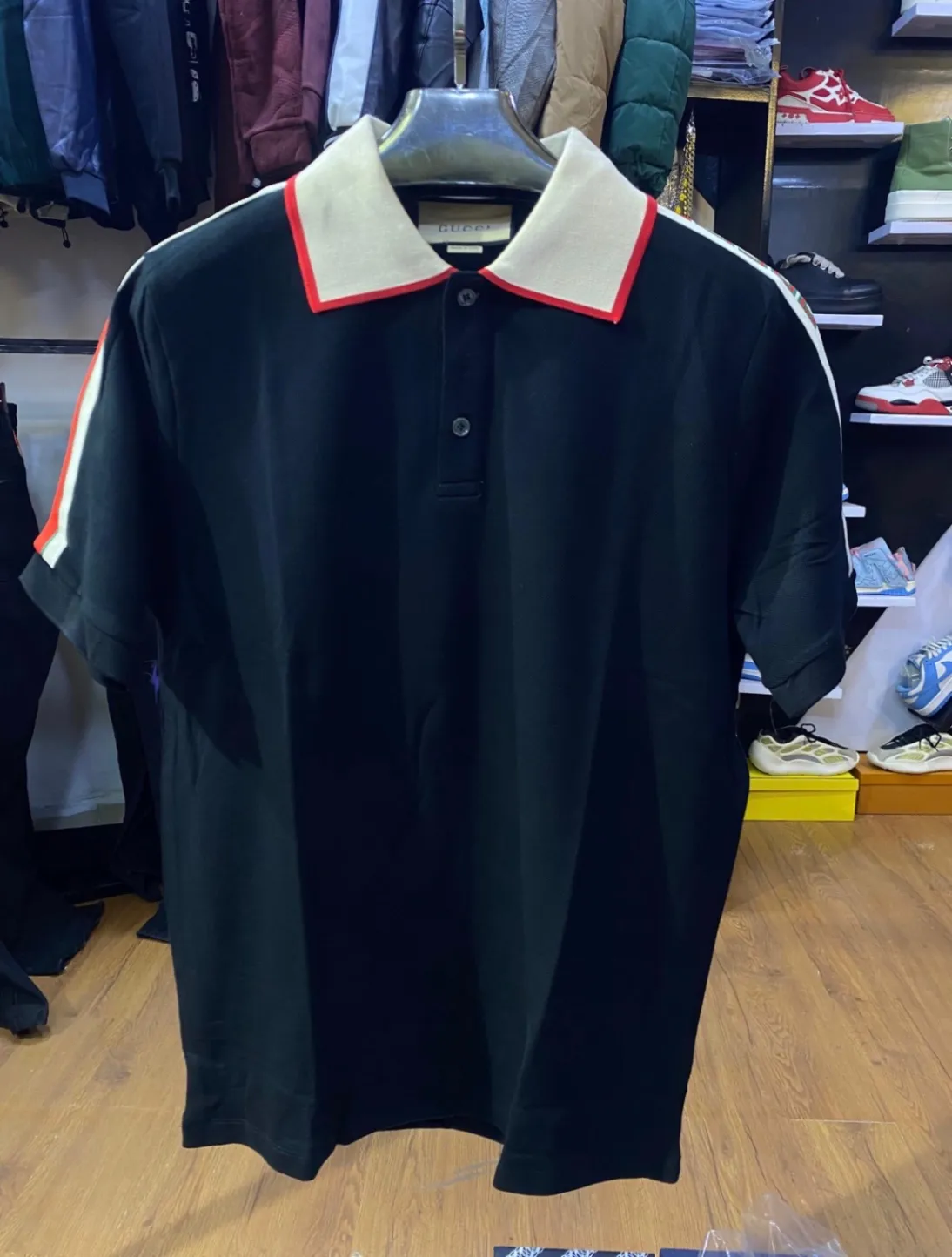Photo de Galerie 4 - Petites Annonces | T Shirts, Odza, Yaoundé, Cameroun | Vêtements, chaussures et autres  > Vêtements pour hommes
