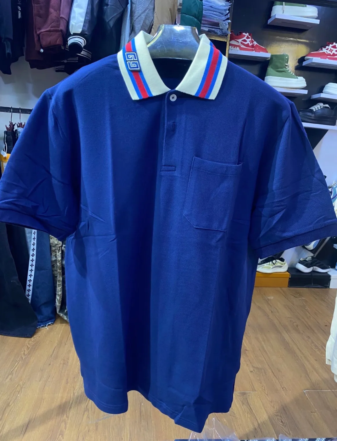 Photo de Galerie 5 - Petites Annonces | T Shirts, Odza, Yaoundé, Cameroun | Vêtements, chaussures et autres  > Vêtements pour hommes