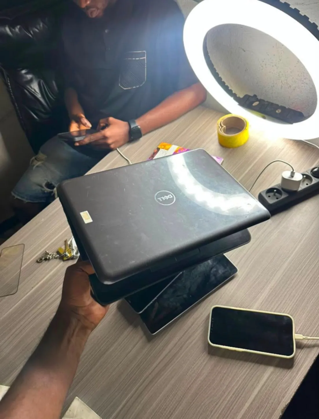 Photo de Galerie 1 - Petites Annonces | Laptop, Simbock, Yaoundé, Cameroun | Électronique et médias  > Ordinateurs et accessoires