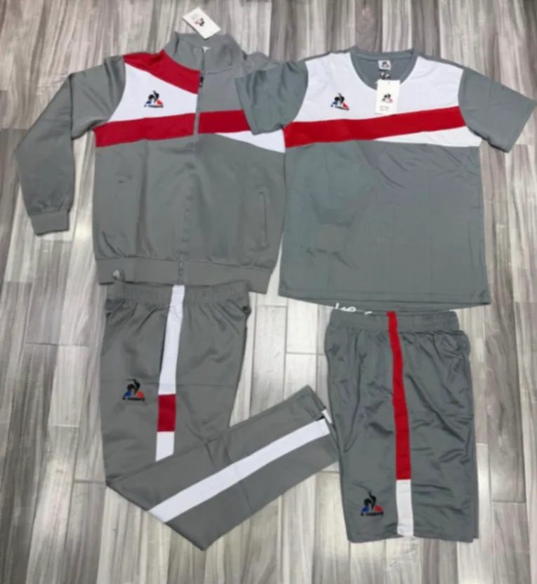 Photo Principale - Petites Annonces | Tracksuits, Biyemassi, Yaoundé, Cameroun | Vêtements, chaussures et autres  > Vêtements pour hommes