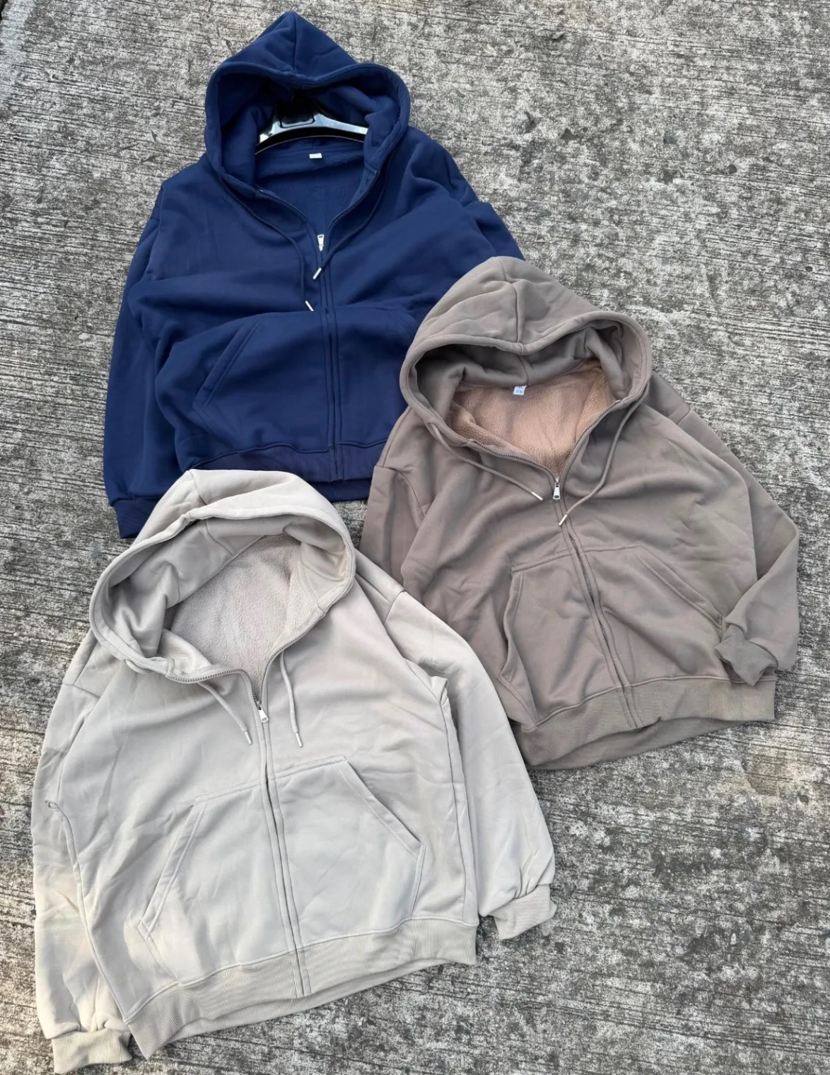 Gallery Photo 1 - Marketplace | Hoodies, Damas, Yaoundé, Cameroon | Clothing, Shoes, & Others  > Men's clothing