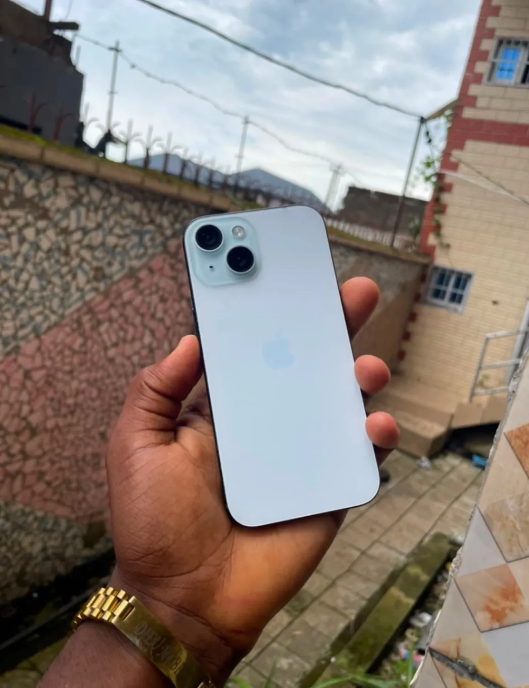 Gallery Photo 1 - Marketplace | Iphone 15, Biyemassi, Yaoundé, Cameroon | Electronics & Media  > Cell phones & Accessories